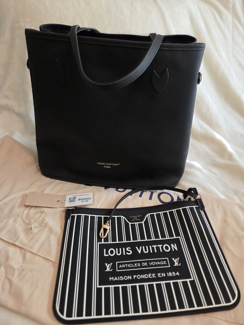 Louis Vuitton Neverfull MM Inside Out Black Leather Monogram Tote Bag w/Pochette